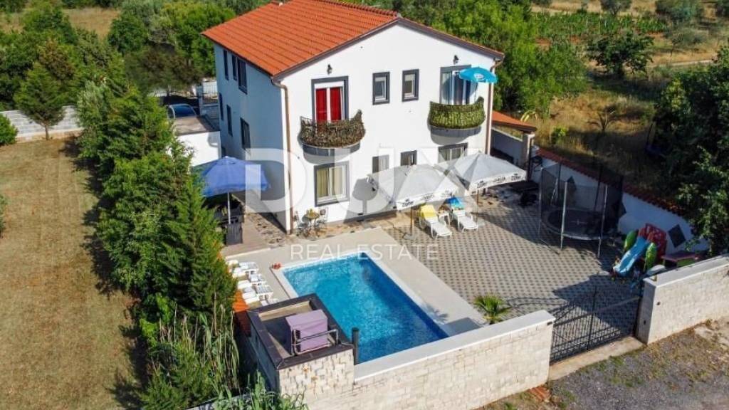 Haus zum Kauf 800.000 € 10 Zimmer 260 m² Veli Vrh - Industrijska zona