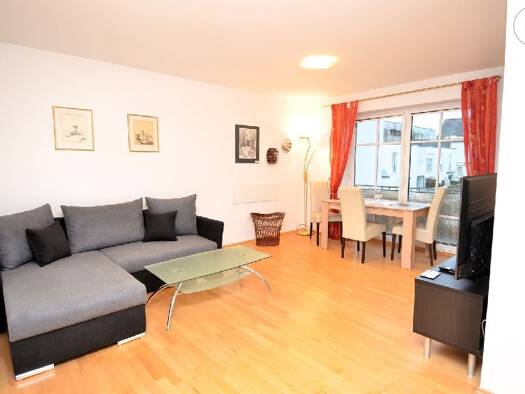Wohnung zur Miete 1.140 € 2 Zimmer 55 m² 1. Geschoss frei ab 05.10.2026 Hochzoll Hochzoll 86163