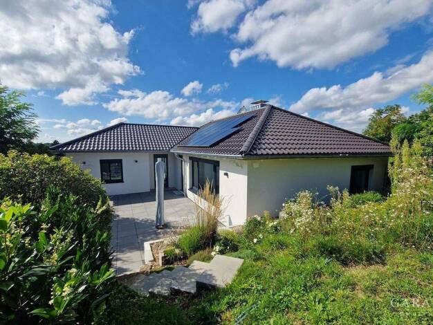 Einfamilienhaus zum Kauf 8 Zimmer 227 m² 1.568 m² Grundstück Weingarten 76356