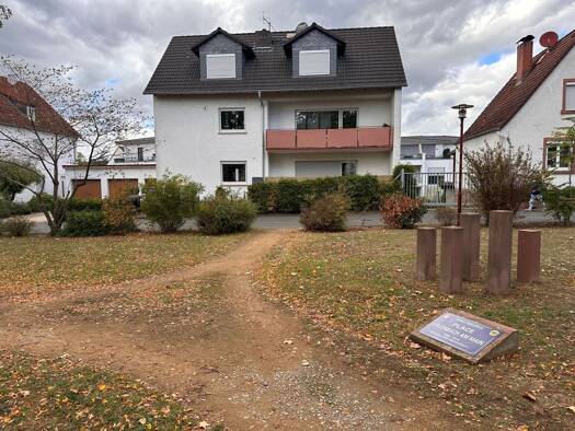 Wohnung zur Miete 1.050 € 4 Zimmer 95 m² Geschoss 2/4 frei ab 01.01.2027 Erlenbach Erlenbach a.Main 63906
