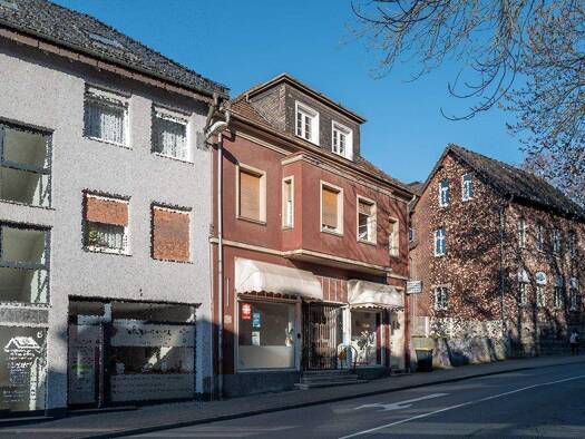 Mehrfamilienhaus zum Kauf als Kapitalanlage geeignet 229.000 € 5 Zimmer 170 m² 352 m² Grundstück Fröndenberg Fröndenberg/Ruhr 58730