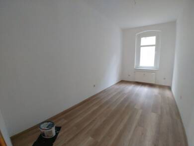 Wohnung zur Miete 200 € 2 Zimmer 37 m² EG frei ab sofort Greiz Greiz 07973