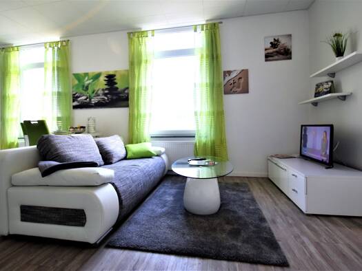 Studio zur Miete 1.145 € 2 Zimmer 38 m² Schulstraße 2 A-C Raunheim 65479