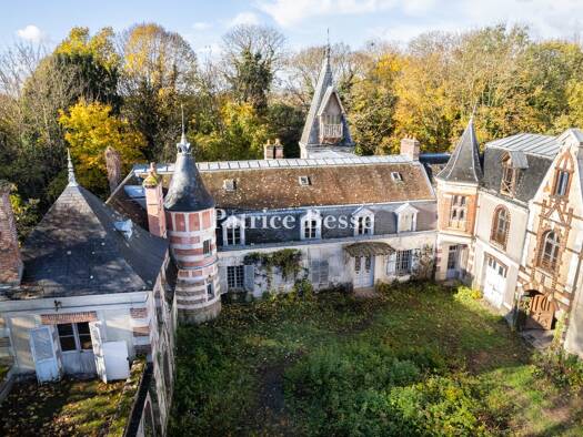 Herrenhaus zum Kauf 750.000 € 15 Zimmer 677,5 m² 7.357 m² Grundstück Melun 77000