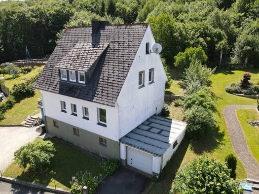 Mehrfamilienhaus zum Kauf 119.000 € 5 Zimmer 115 m² 763 m² Grundstück Hoppecke Brilon 59929