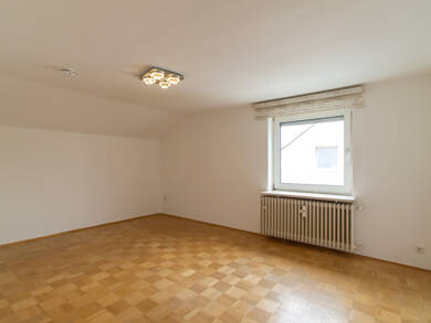 Wohnung zur Miete 700 € 3 Zimmer 70 m² Dachgeschoss, 3. Geschoss frei ab 01.09.2025 Gozbaldstraße 15 Feldkirchen Ingolstadt 85055