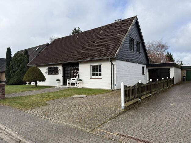 Einfamilienhaus zum Kauf provisionsfrei 349.000 € 7 Zimmer 171,9 m² 728 m² Grundstück Mühlenkoppel 7 Lüngerau Lindewitt 24969
