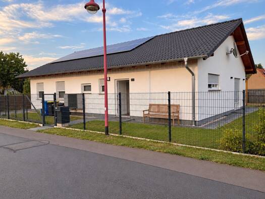 Bungalow zum Kauf provisionsfrei 415.000 € 4 Zimmer 120 m² 544 m² Grundstück frei ab sofort Ichtershausen Amt Wachsenburg 99334