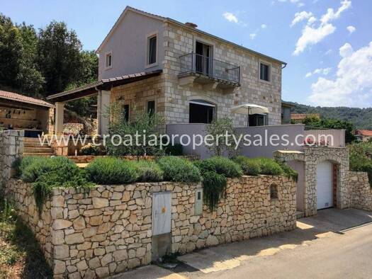 Haus zum Kauf 385.000 € 3 Zimmer 121 m² Hvar