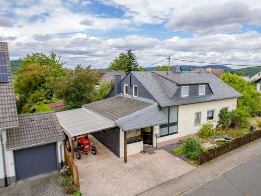 Einfamilienhaus zum Kauf 275.000 € 4 Zimmer 154 m² 795 m² Grundstück Bell 56745