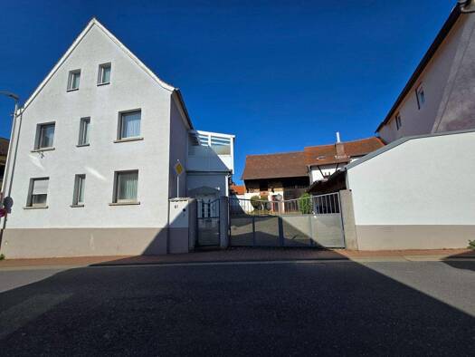 Mehrfamilienhaus zum Kauf 395.000 € 6 Zimmer 222 m² 541 m² Grundstück frei ab sofort Hauptstraße 61 Hörstein Alzenau 63755