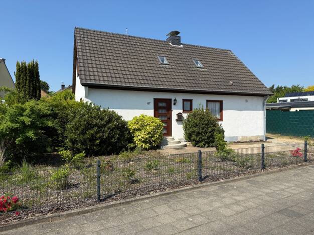 Einfamilienhaus zum Kauf 359.000 € 5 Zimmer 118 m² 769 m² Grundstück Gohr Dormagen 41542