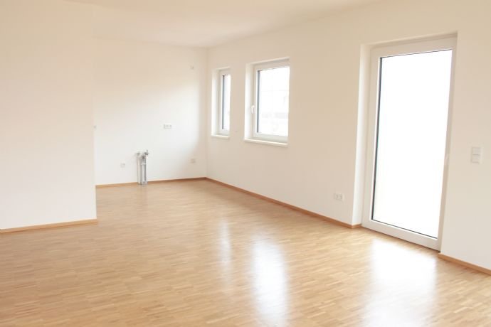 Wohnung zur Miete 560 € 2 Zimmer 68 m²<br/>Wohnfläche 1.<br/>Geschoss Mönchsbergstraße 17 Strahlungen 97618