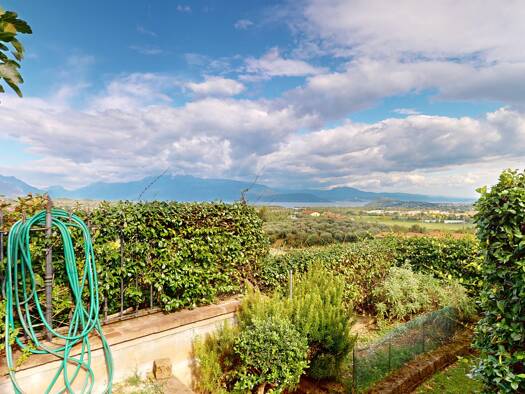 Villa zum Kauf 850.000 € 5 Zimmer 220 m² 350 m² Grundstück frei ab sofort Via Rosario Polpenazze del Garda