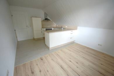 Wohnung zur Miete 650 € 3 Zimmer 72 m² Dachgeschoss, 1. Geschoss Meldorf 25704