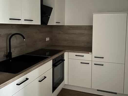 Wohnung zur Miete 600 € 2 Zimmer 46,1 m² Arnsdorf 01477