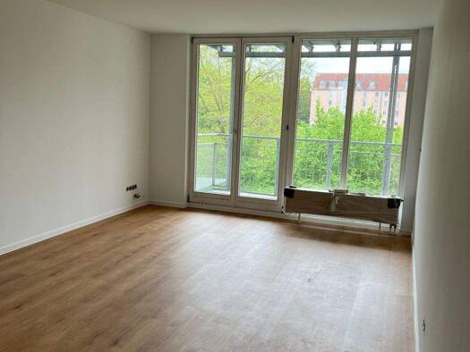 Wohnung zur Miete 1.100 € 3 Zimmer 82 m² frei ab sofort Velten 16727