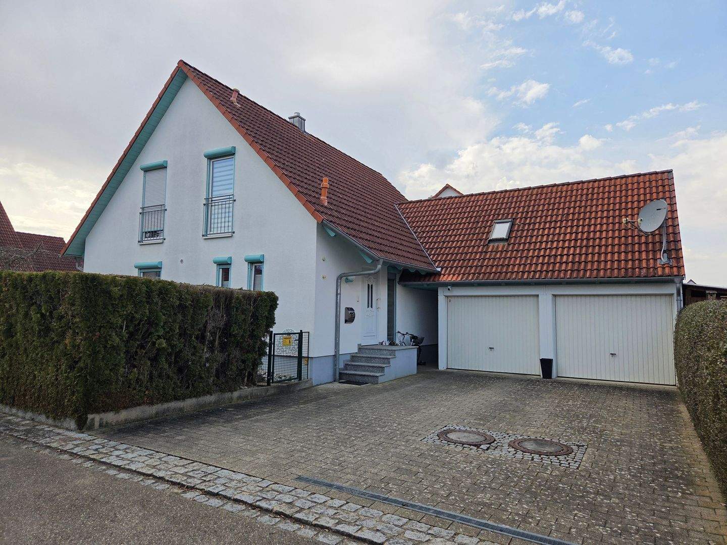 Immobilie in Wallerstein - EFH mit tollem Garten und Doppelgarage in der Marktgemeinde Wallerstein - Bild 1