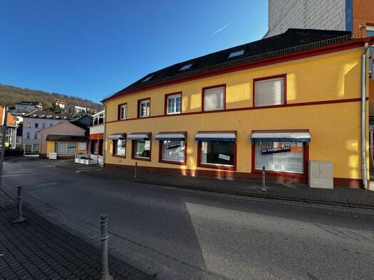 Haus zum Kauf 419.000 € 6 Zimmer 229,4 m² 253 m² Grundstück Bad Schwalbach Bad Schwalbach 65307