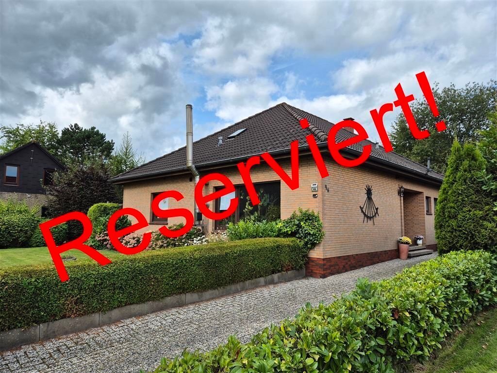 Bungalow zum Kauf 240.000 € 4 Zimmer 116 m²<br/>Wohnfläche 700 m²<br/>Grundstück Jever Jever 26441