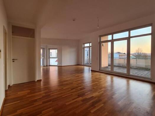Penthouse zum Kauf 400.000 € 3,5 Zimmer 114,4 m² 3. Geschoss frei ab sofort Homburg 66424