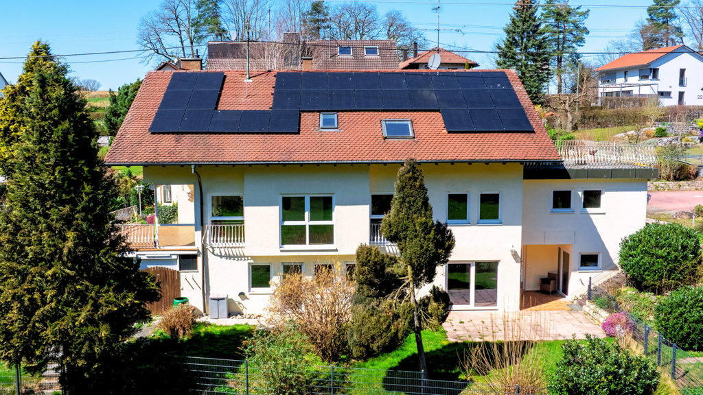 Einfamilienhaus zum Kauf 749.000 € 11 Zimmer 300 m² 1.300 m² Grundstück Oberreichenbach Weißenhorn 89264