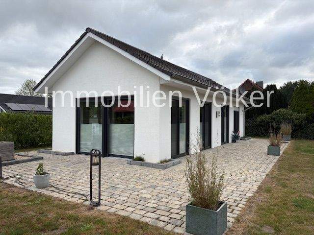 Immobilie in Lembruch - Exklusives Wochenendhaus am Dümmer See - Bild 0