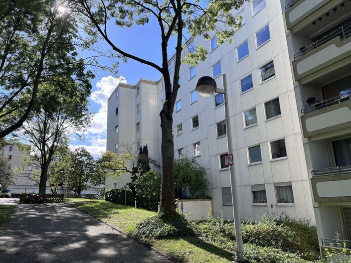 Wohnung zum Kauf 224.000 € 4 Zimmer 90 m²<br/>Wohnfläche 3.<br/>Geschoss Medinghoven Bonn 53123