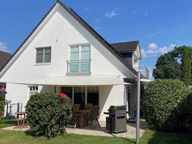 Einfamilienhaus zum Kauf provisionsfrei 825.000 € 6 Zimmer 157 m² 634 m² Grundstück Halstenbek 25469