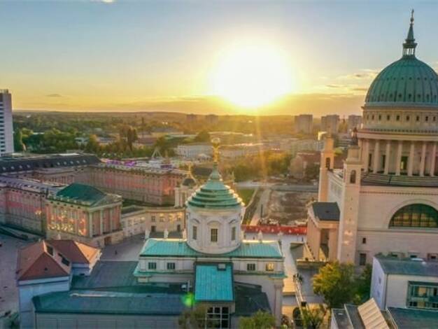 Einfamilienhaus zum Kauf 2.500.000 € 20 Zimmer 548 m² 290 m² Grundstück Potsdam 14467