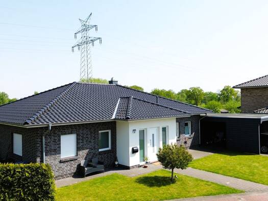 Einfamilienhaus zum Kauf provisionsfrei 489.000 € 4 Zimmer 130 m² 850 m² Grundstück frei ab 01.01.2027 Heinrich-Siede-Straße 38 Westerstede Westerstede 26655