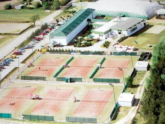 Haus zum Kauf 1.750.000 € 32 Zimmer 1.200 m² 17.300 m² Grundstück Sieroslaw 62-002