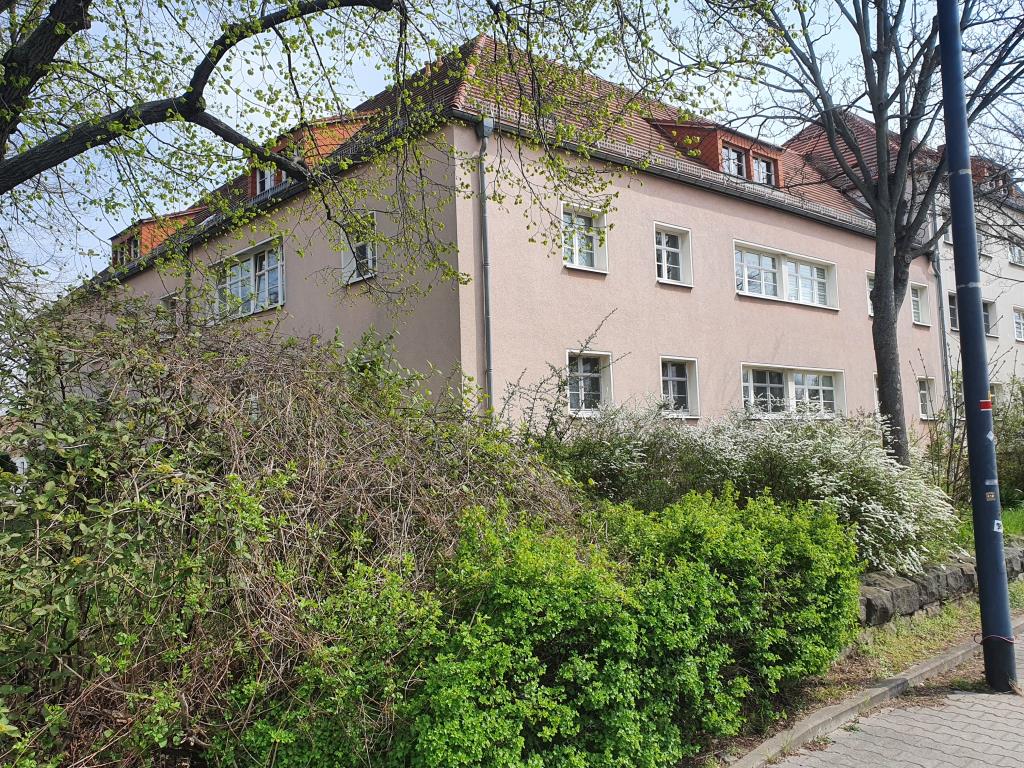 Wohnanlage zum Kauf provisionsfrei als Kapitalanlage geeignet 3.917.100 € 62 Zimmer 1.699,4 m²<br/>Fläche Dohnaer Platz 7 Prohlis-Nord (Dohnaer Platz) Dresden 1239