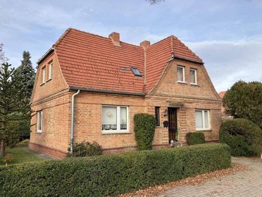 Einfamilienhaus zum Kauf 125.000 € 4 Zimmer 90 m² 1.325 m² Grundstück Dargun 17159