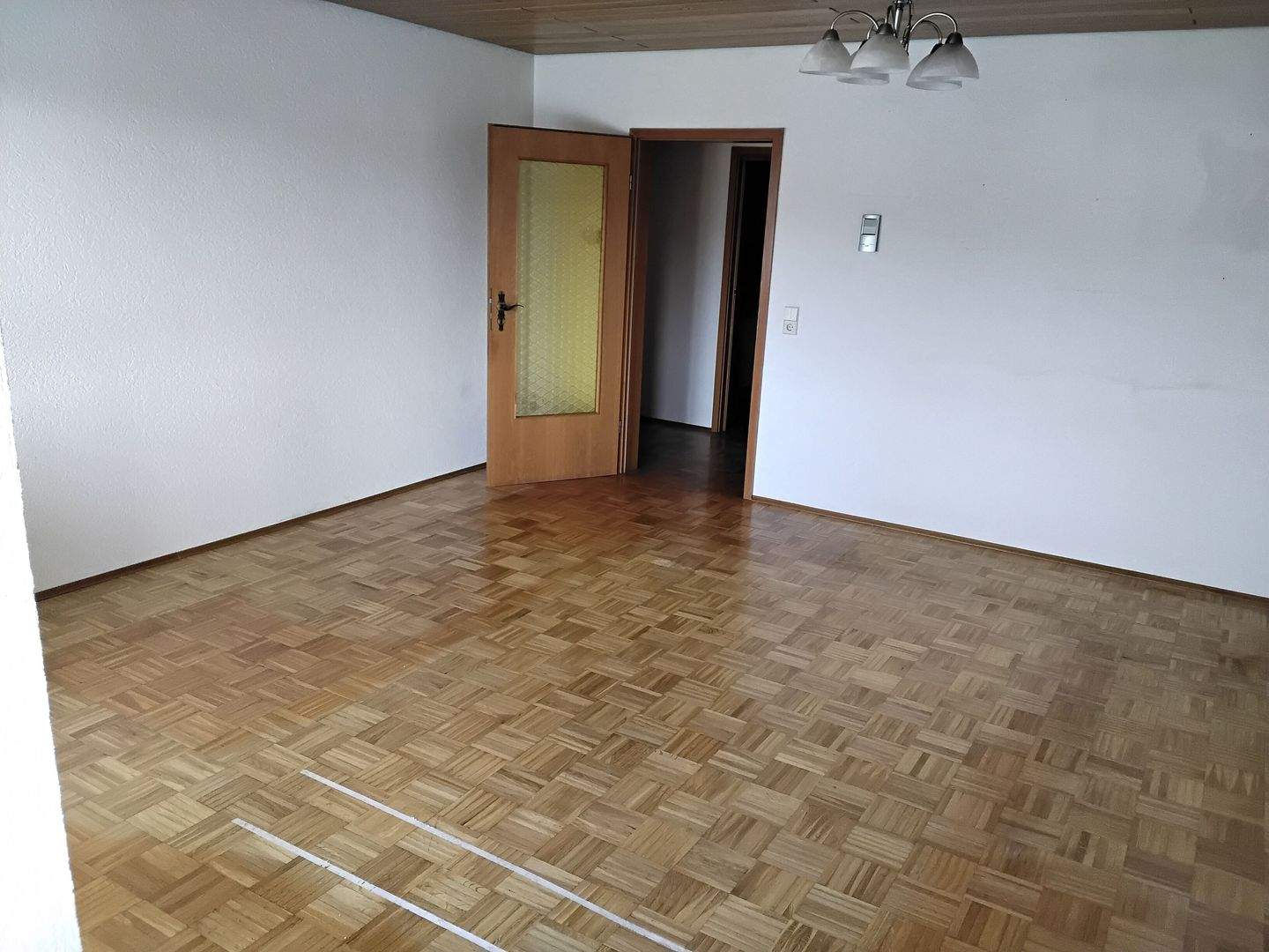 Immobilie in Obrigheim - Im Erdgeschoß, sehr zentral, renoviert, teilweise altersgerecht zu 95%, leerstehend und sofort beziehbar!  - Bild 4