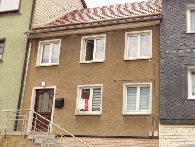 Reihenmittelhaus zum Kauf 169.000 € 6 Zimmer 109 m² 580 m² Grundstück Ilmenau 98693