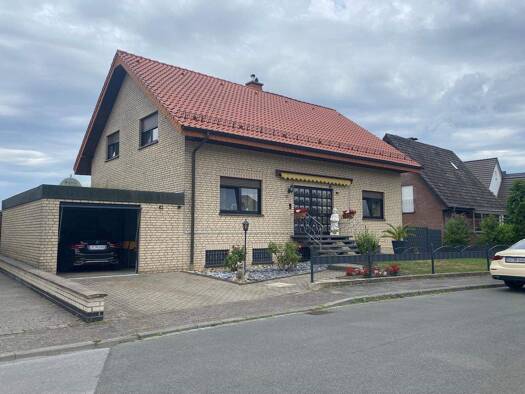 Einfamilienhaus zum Kauf 497.000 € 6 Zimmer 183 m² 587 m² Grundstück Hellinghausen Lippstadt 59556