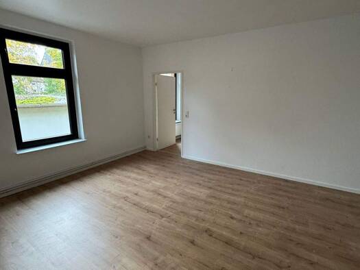 Wohnung zur Miete 580 € 2,5 Zimmer 70 m² frei ab sofort Neudorf-Süd Duisburg 47057
