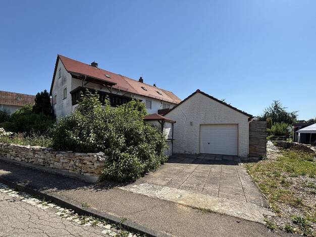 Doppelhaushälfte zum Kauf 249.000 € 5 Zimmer 120 m² 480 m² Grundstück Wassertrüdingen Wassertrüdingen 91717