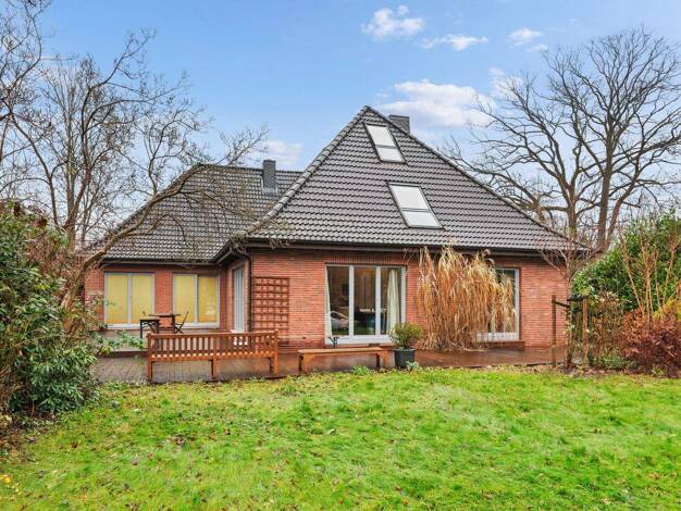 Villa zum Kauf 1.390.000 € 10 Zimmer 311 m² 1.329 m² Grundstück Pinneberg 25421