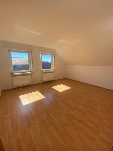 Wohnung zur Miete 430 € 3 Zimmer 86 m² Dachgeschoss, 2. Geschoss frei ab sofort Am Walzkamp 1 Lingen Lingen (Ems) 49809