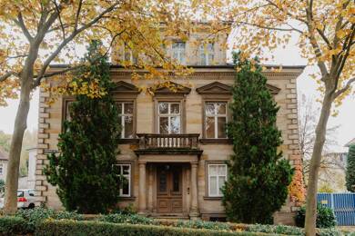 Mehrfamilienhaus zum Kauf provisionsfrei als Kapitalanlage geeignet 1.950.000 € 1.100 m² Brandenburger Straße 36 St. Georgen Bayreuth 95448