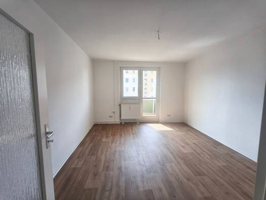 Wohnung zur Miete 350 € 3 Zimmer 57,4 m² 1. Geschoss Naumburger Straße 90 Beuna Merseburg 06217