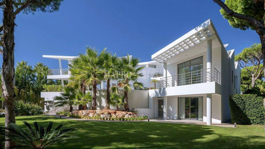 Haus zum Kauf 9.750.000 € 1.037 m² 2.992 m² Grundstück Almancil 8135