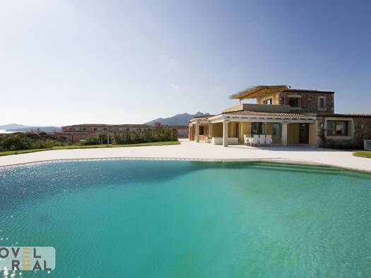 Haus zur Miete 7 Zimmer 330 m² 2.000 m² Grundstück Porto Cervo 07021