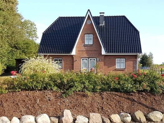 Einfamilienhaus zur Miete 1.400 € 5 Zimmer 165 m² 900 m² Grundstück frei ab 01.06.2026 Norderstapel 25868