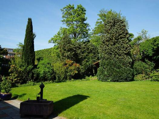 Villa zum Kauf 1.490.000 € 7 Zimmer 210 m² 745 m² Grundstück Stockum Düsseldorf 40474