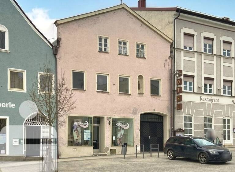 Wohn- und Geschäftshaus zum Kauf als Kapitalanlage geeignet 129.000 € 8 Zimmer 300 m²<br/>Fläche 230 m²<br/>Grundstück Neumarkt-Sankt Veit Neumarkt-Sankt Veit 84494