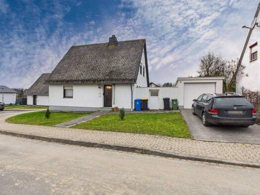 Einfamilienhaus zum Kauf 279.000 € 5 Zimmer 101 m² 803 m² Grundstück frei ab 01.04.2026 Rheinböllen 55494