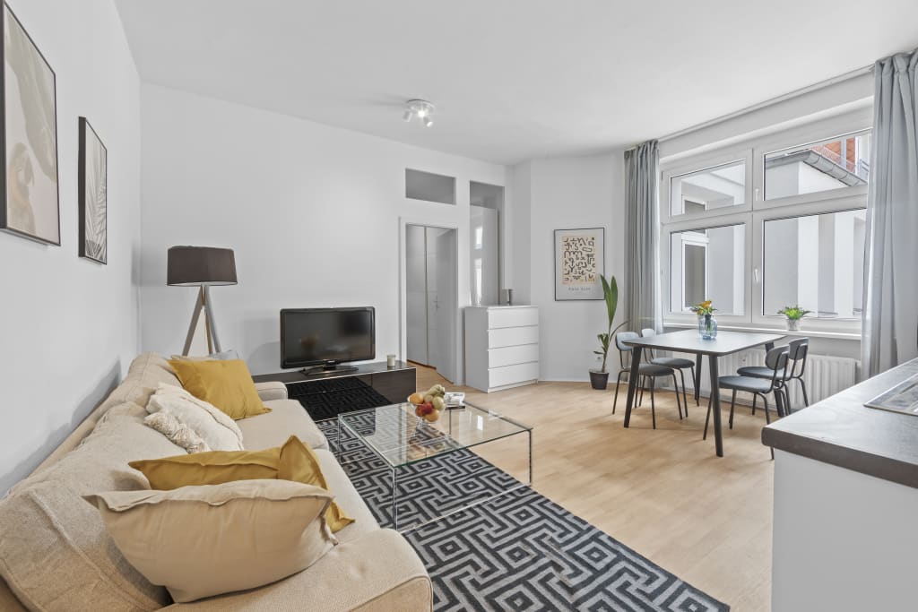 Wohnung zur Miete Wohnen auf Zeit 2.087 € 4 Zimmer 50 m²<br/>Wohnfläche 29.04.2025<br/>Verfügbarkeit Stettiner Straße Gesundbrunnen Berlin 13357